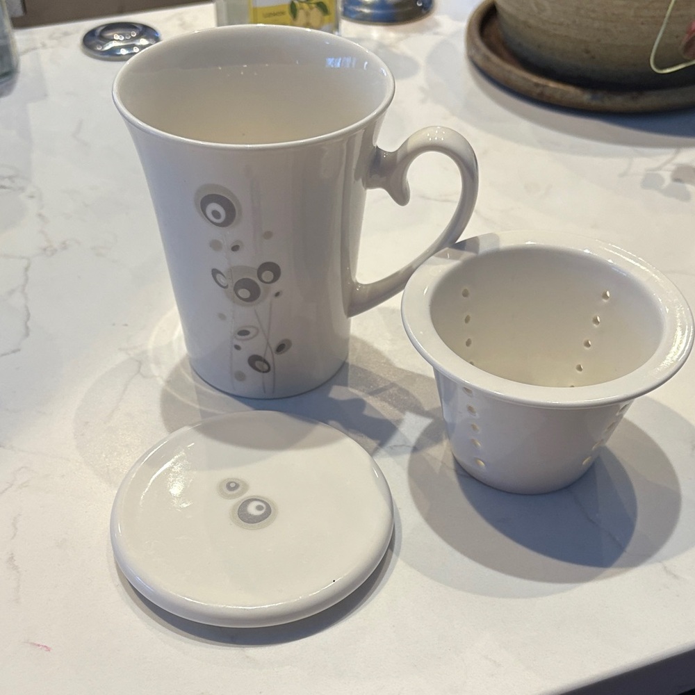 Teavana White‎ and Gray Mug with Lid